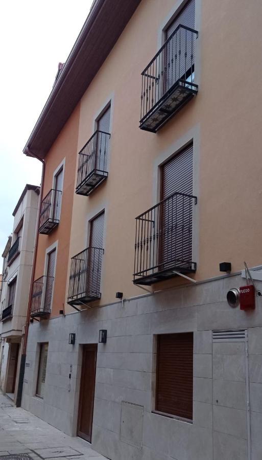 Hotel - Hostel Atuvera Santo Domingo De La Calzada Exterior photo